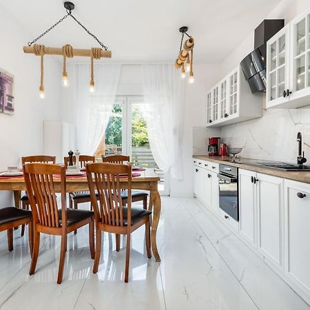 Jantar Apartamenty Sobieskiego Kolobrzeg Bagian luar foto